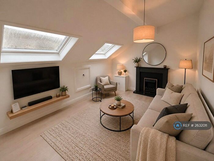 1 Bedroom Flat To Rent In Carlton Road, Salford, M6