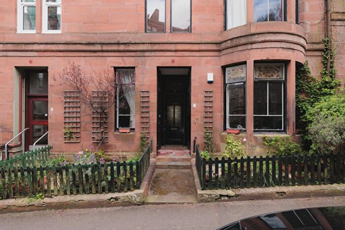 2 Bedroom Flat For Sale In Caird Drive, Partickhill, G11