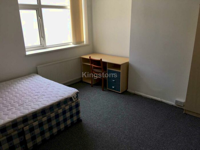 6 Bedroom Terraced House To Rent In Senghenydd Road, Cathays, Cardiff, CF24