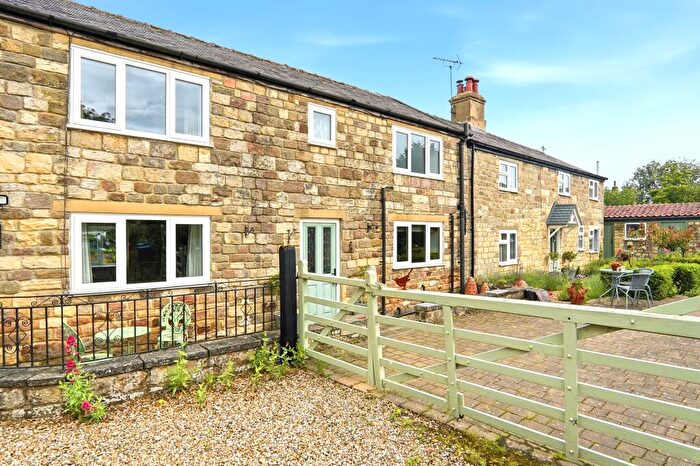 2 Bedroom Cottage To Rent In Knaresborough Road, Little Ribston, North Yorkshire, LS22