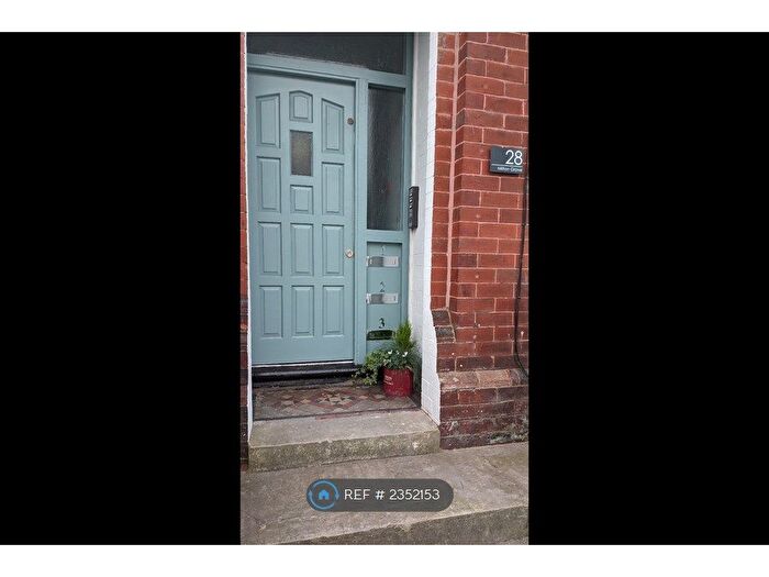 1 Bedroom Flat To Rent In Milton Grove, Manchester, M16
