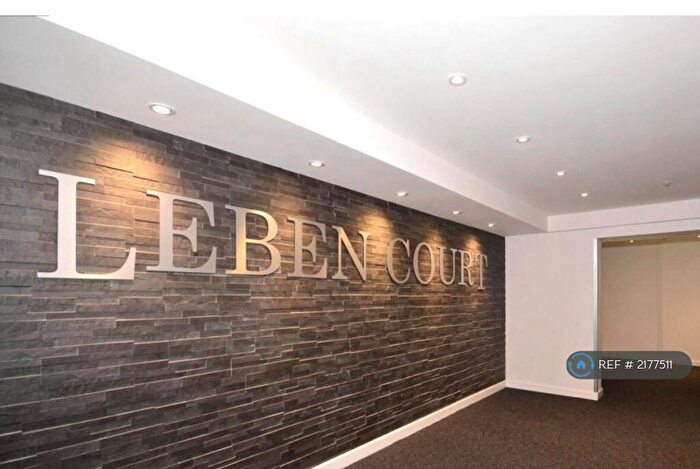 2 Bedroom Flat To Rent In Leben Court, Sutton, SM1