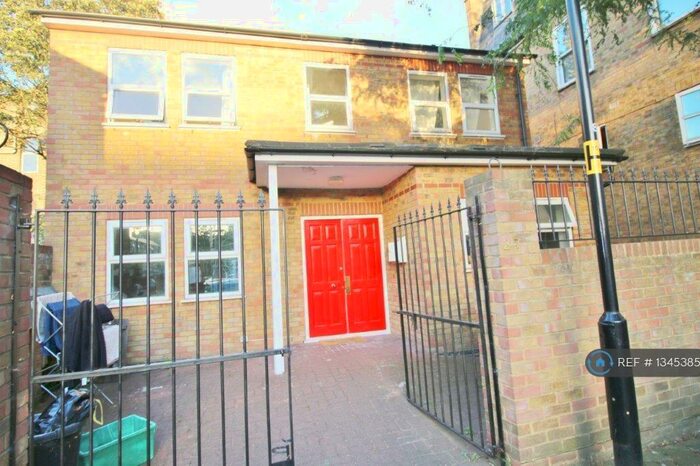 4 Bedroom Detached House To Rent In Chester Crescent, London, E8