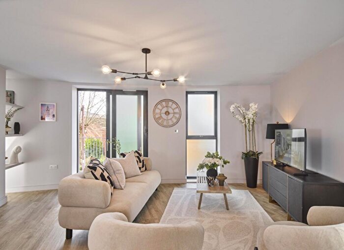 2 Bedroom Apartment For Sale In Wills House, Factory No., East Street, Bedminster, Bristol, BS3