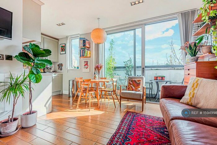 1 Bedroom Penthouse To Rent In Malpas Road, Brockley, SE4