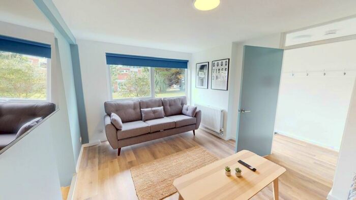 6 Bedroom House To Rent In Monterey Gardens, EX4