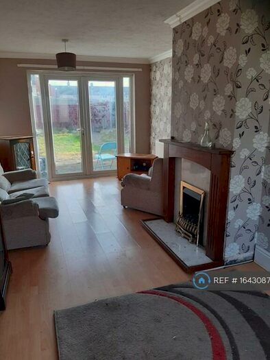 3 Bedroom Terraced House To Rent In Marl Croft, Coventry, CV3