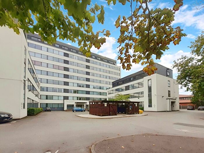 1 Bedroom Flat To Rent In Trident Apartments, - Ashton Lane, Sale, M33