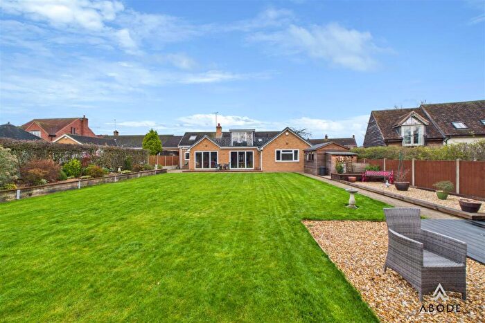 4 Bedroom House For Sale In Beacon Road, Rolleston-On-Dove, DE13