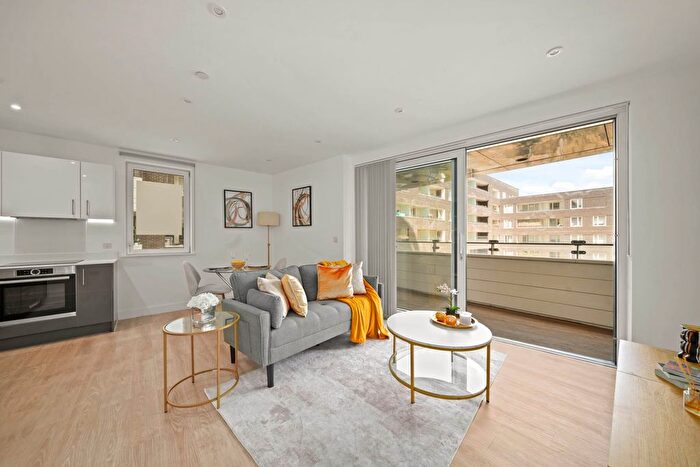 1 Bedroom Flat For Sale In Beck Square, London, E10