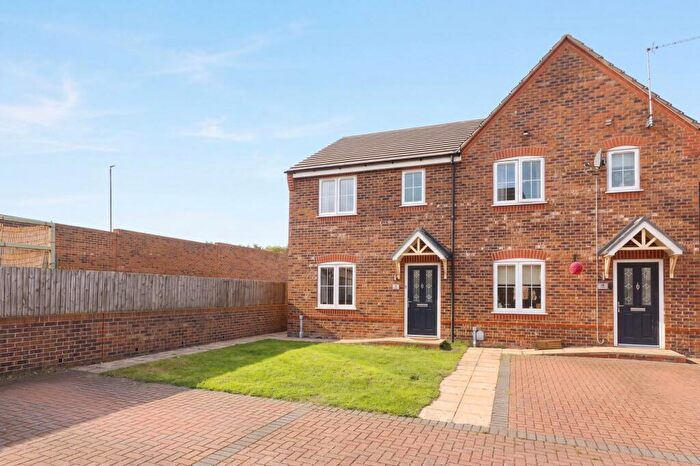 3 Bedroom Semi Detached House For Sale In Chavery Close, Arkwright Town, S44