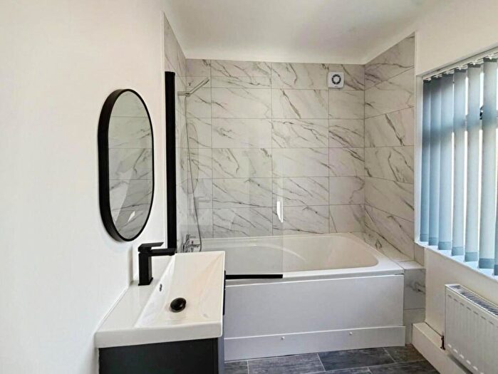 3 Bedroom House To Rent In Edge Lane, Fairfield, Liverpool, L7