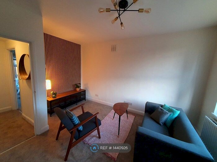 1 Bedroom Flat To Rent In Cosway Street, London, NW1