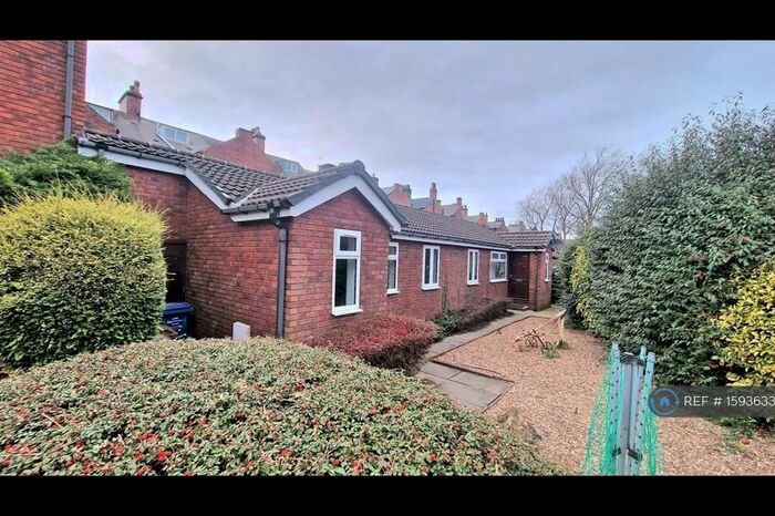 Studio To Rent In Park Avenue Court, Barnsley, S70