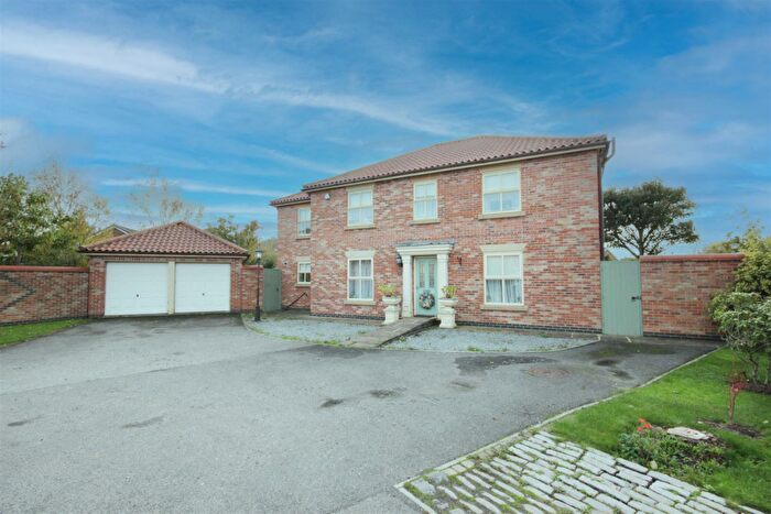 5 Bedroom Detached House For Sale In Foundry Garth, Burton Pidsea, HU12