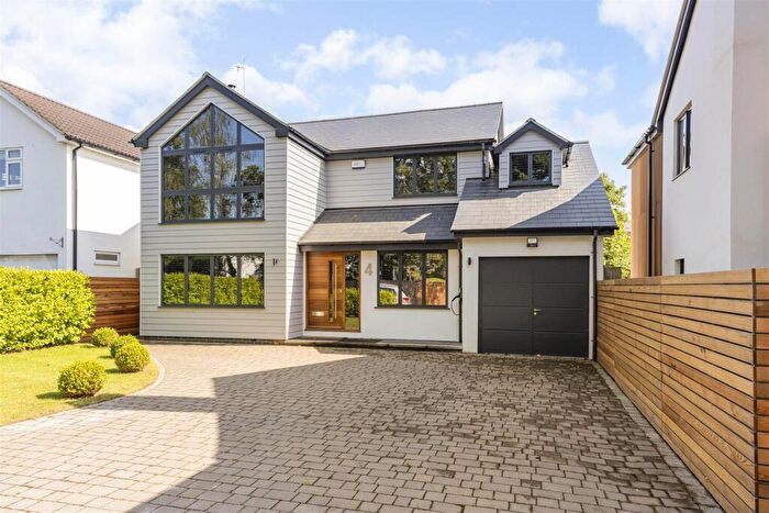 5 Bedroom Detached House For Sale In Walnut Close, Pittville, Cheltenham, GL52