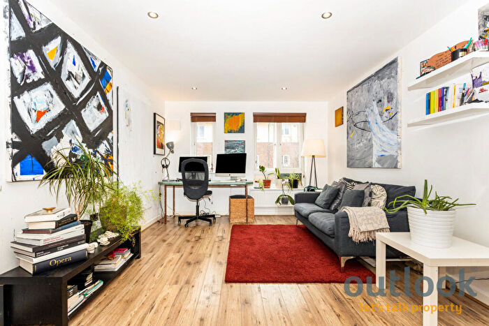 1 Bedroom Flat To Rent In Rose Court, Campion Road, E10