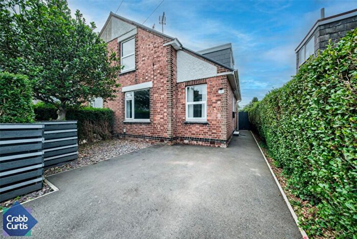 2 Bedroom Semi-Detached House For Sale In Scott Road, Leamington Spa, CV31