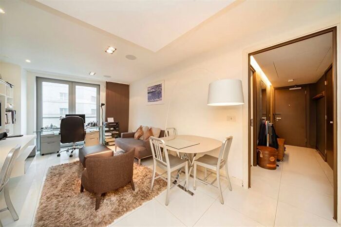 1 Bedroom Flat For Sale In Osnaburgh Street, Great Portland Street, NW1