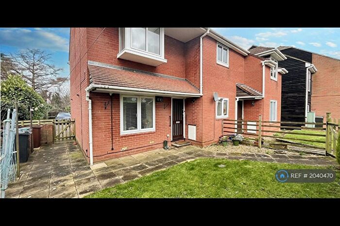 1 Bedroom Flat To Rent In Hook Green Court, Meopham, Gravesend, DA13