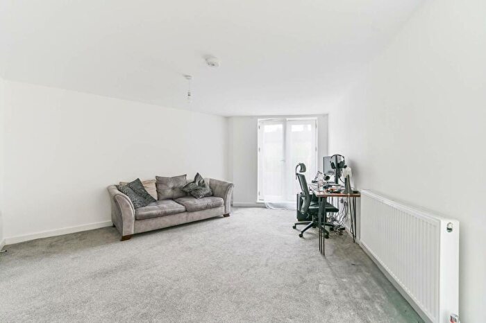 1 Bedroom Flat For Sale In Selsdon Road, South Croydon, South Croydon, CR2