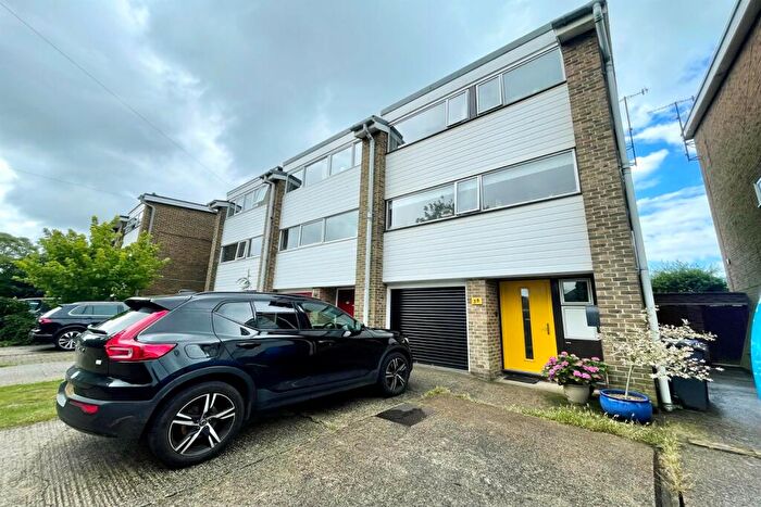 3 Bedroom House To Rent In Sompting Avenue, Worthing, BN14