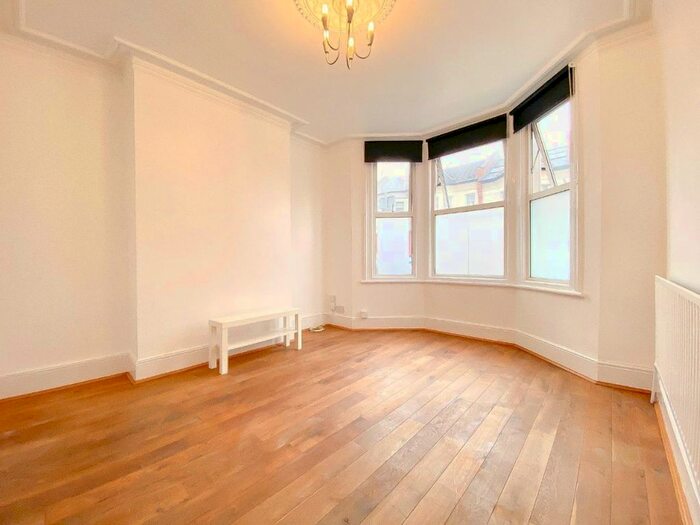 4 Bedroom Terraced House To Rent In Gowan Road, Willesden Green, London, NW10