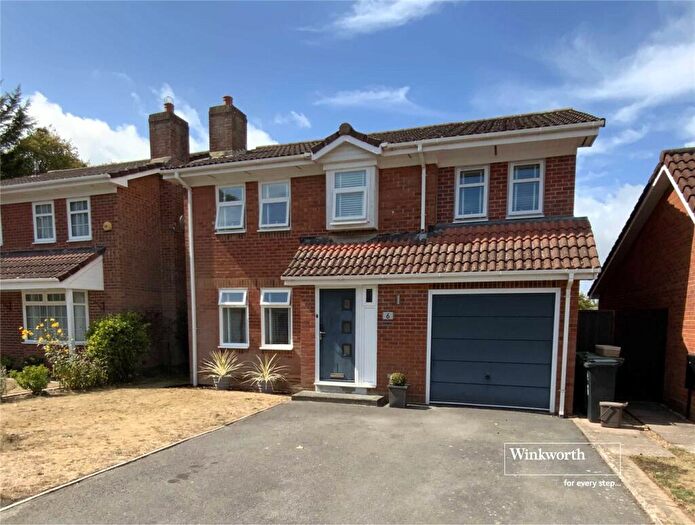 4 Bedroom Detached House For Sale In Dakota Close, Mudeford, Christchurch, Dorset, BH23