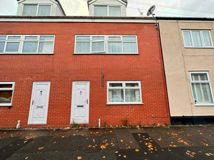 Maisonette To Rent In Market House, Market Street, M34