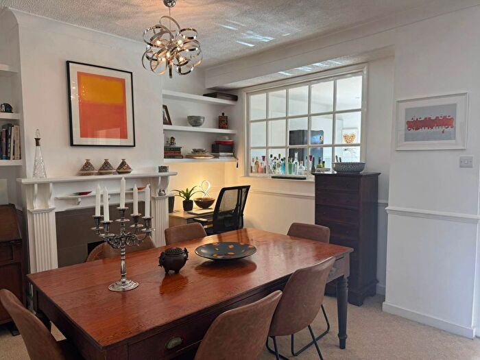 4 Bedroom Terraced House For Sale In Westwood Avenue, Brentwood, CM14