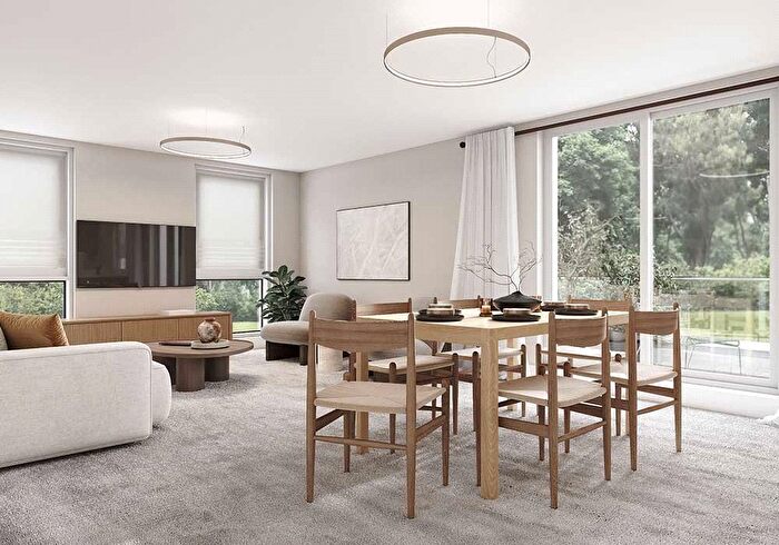 2 Bedroom Flat For Sale In Fernhurst, St James Park, Locksway Road, Southsea, PO4