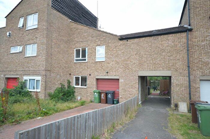 2 Bedroom Maisonette To Rent In Herford Close, Corby, NN18