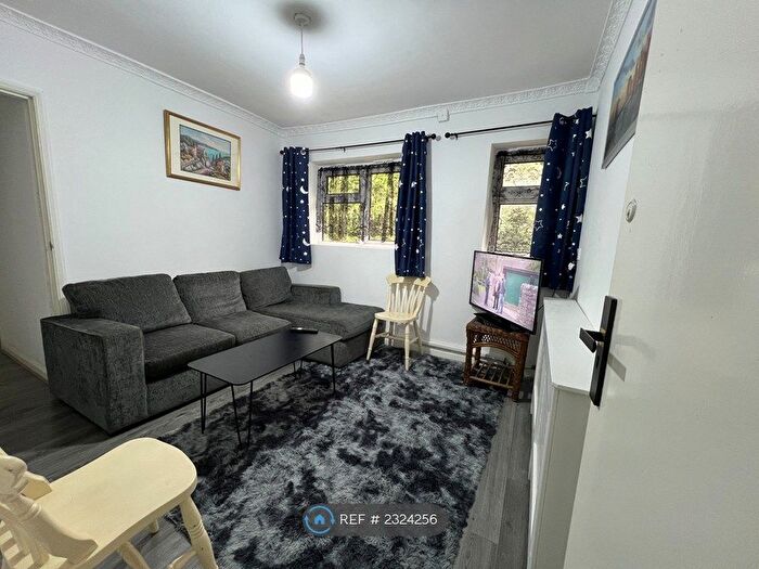 3 Bedroom Maisonette To Rent In Little Bromwich Road, Birmingham, B9