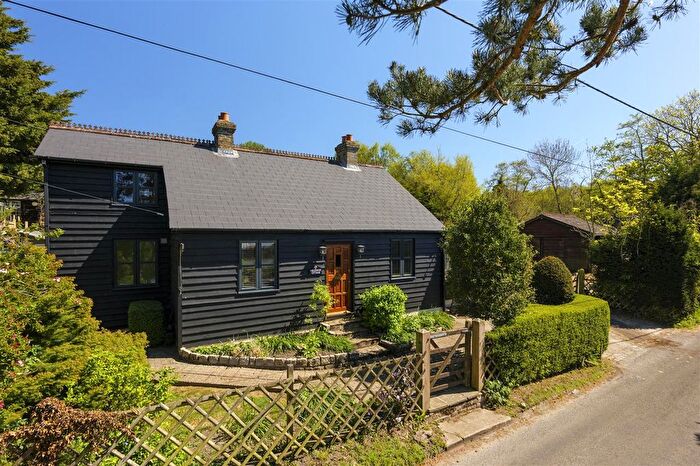 3 Bedroom Detached House For Sale In Inglenook Cottage, Hickmans Green, Boughton-Under-Blean, ME13