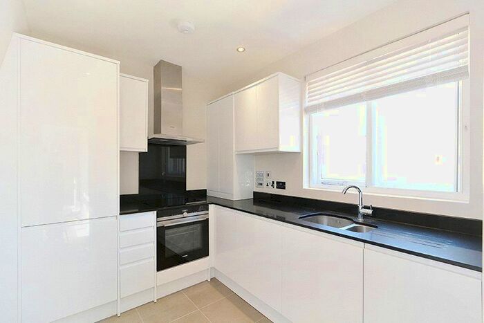 Studio To Rent In Seymour Street, Marylebone, London, W1H