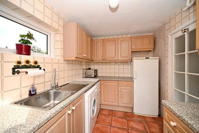 5 Bedroom Detached House For Sale In Critchley Drive, Dunchurch, Rugby, CV22