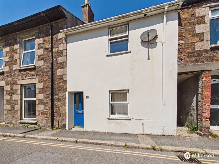 2 Bedroom Terraced House For Sale In East End, Redruth, TR15