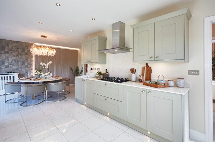 5 Bedroom Detached House For Sale In Hatfield Lane, Armthorpe, Doncaster, DN3