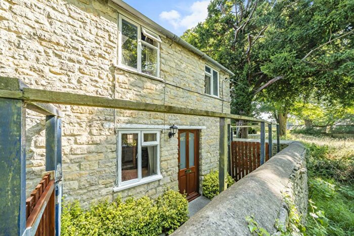 2 Bedroom Cottage For Sale In Wootton, Oxfordshire, OX20