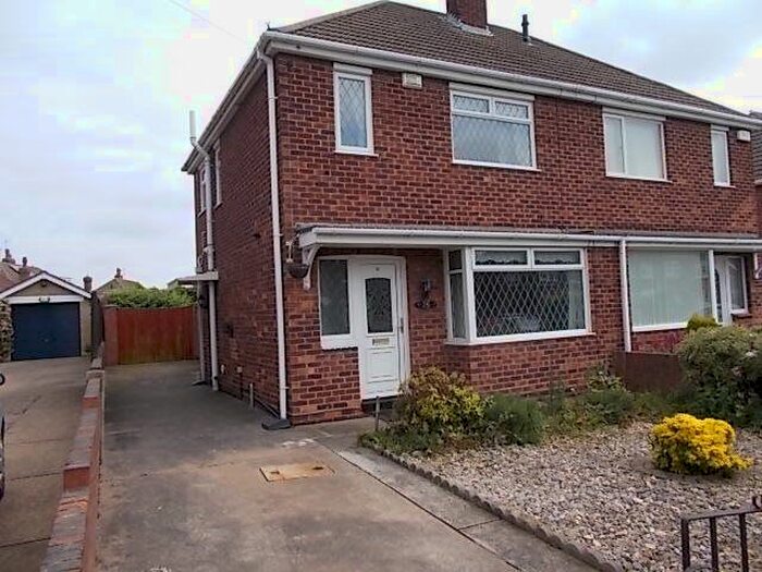 3 Bedroom Semi-Detached House To Rent In Penshurst Road, Cleethorpes, DN35