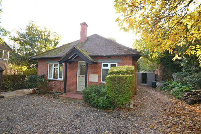 2 Bedroom Cottage To Rent In Hill Farm Road, Taplow, SL6