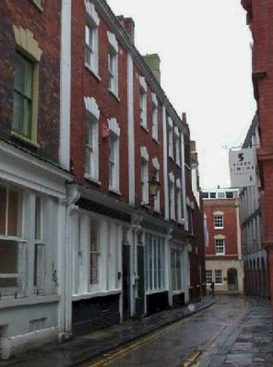 6 Bedroom House To Rent In John Street, Bristol, BS1