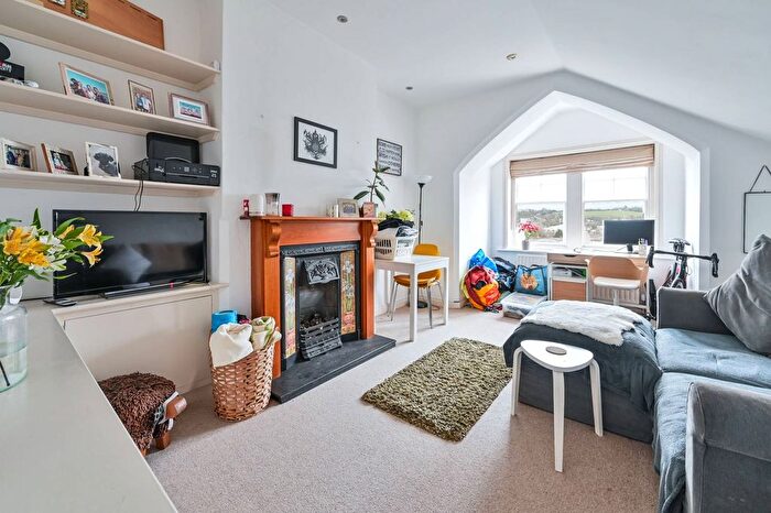 1 Bedroom Flat To Rent In Nightingale Road, Guildford, GU1