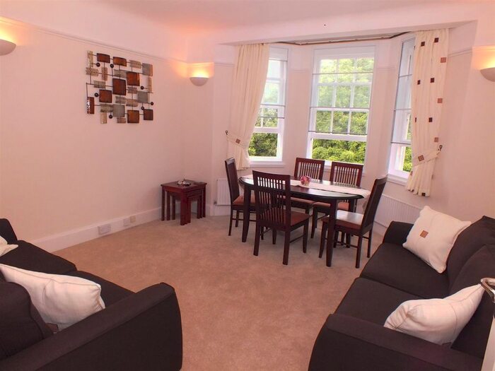 2 Bedroom Flat To Rent In Bromyard Avenue, London, W3