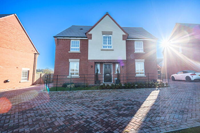 4 Bedroom Detached House For Sale In Yellow Brick Road, Winslow, Buckinghamshire, MK18