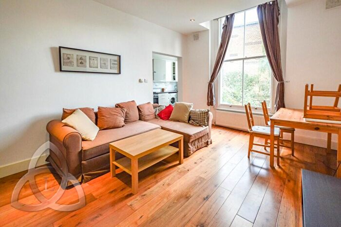 1 Bedroom Apartment To Rent In College Crescent, NW3