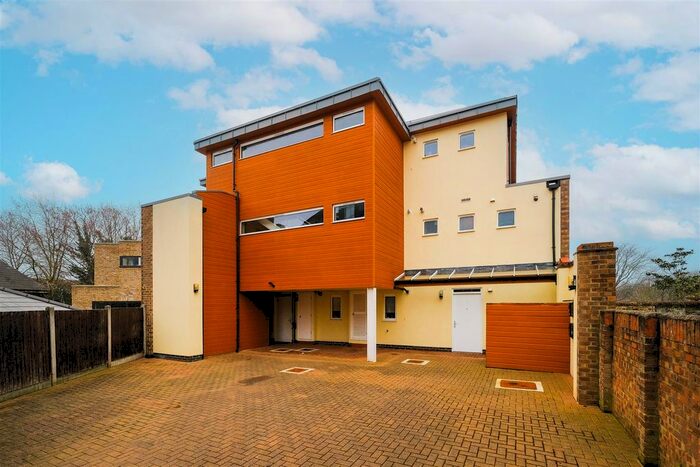 1 Bedroom Flat To Rent In Parker Court, South Birkbeck Road, Leytonstone, E11