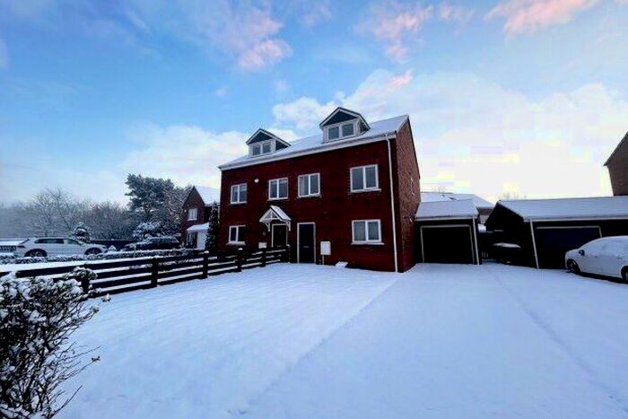 3 Bedroom Property To Rent In Bowburn, Durham, DH6