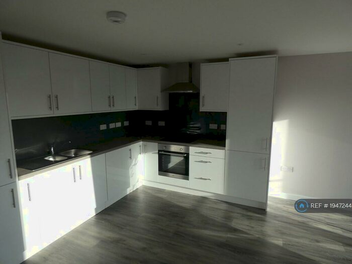 1 Bedroom Flat To Rent In St Chad's Avenue, Portsmouth, PO2