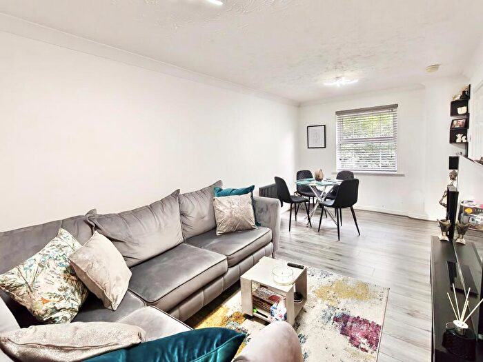 2 Bedroom Flat To Rent In Sycamore Close, Birmingham, B24